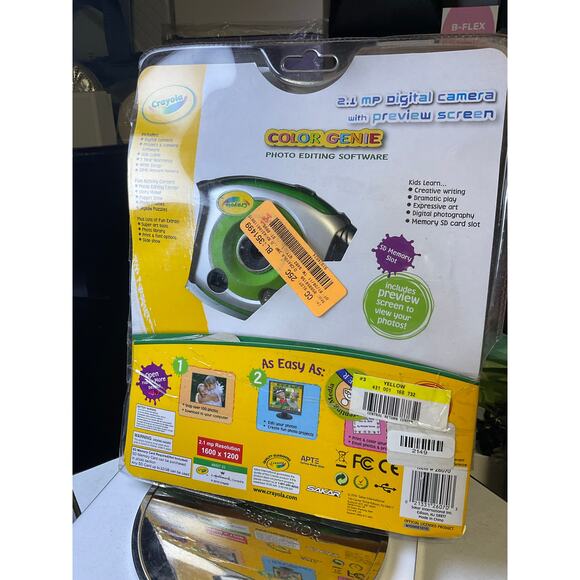 Crayola Kids Digital Camera 2.1 MP & Case - NEW open package - Picture 3 of 6